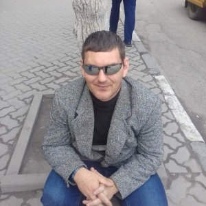 Евгений Овчинников, 44 года